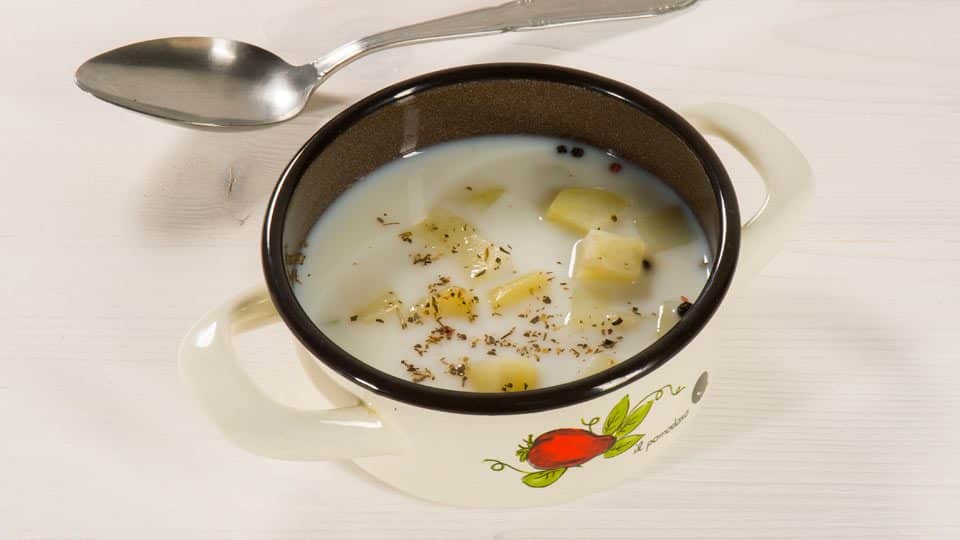 pomurske mlekarne mlecna krompirjeva juha s hrenom